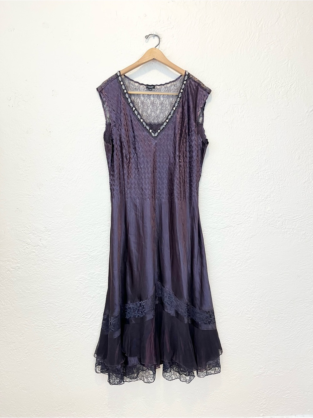 Komarov Dress Maxi Midi Dark Purple Beaded Jewels Ruffle Lace 3X